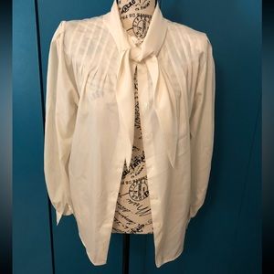 Liz Claiborne Front Tie Blouse